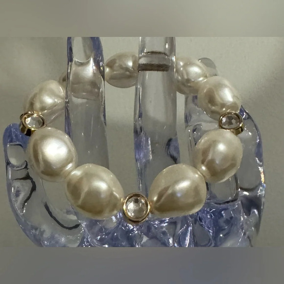 🆕J. Crew Baroque  Pearls & Crystal Bracelet - Picture 4 of 16